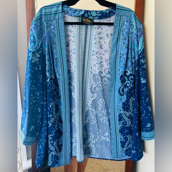 Bob Mackie Wearable Art OS - Picture 1 of 3